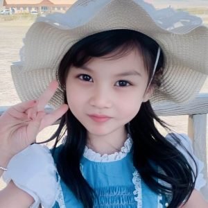 B 165 1999 HYW Childhood 3